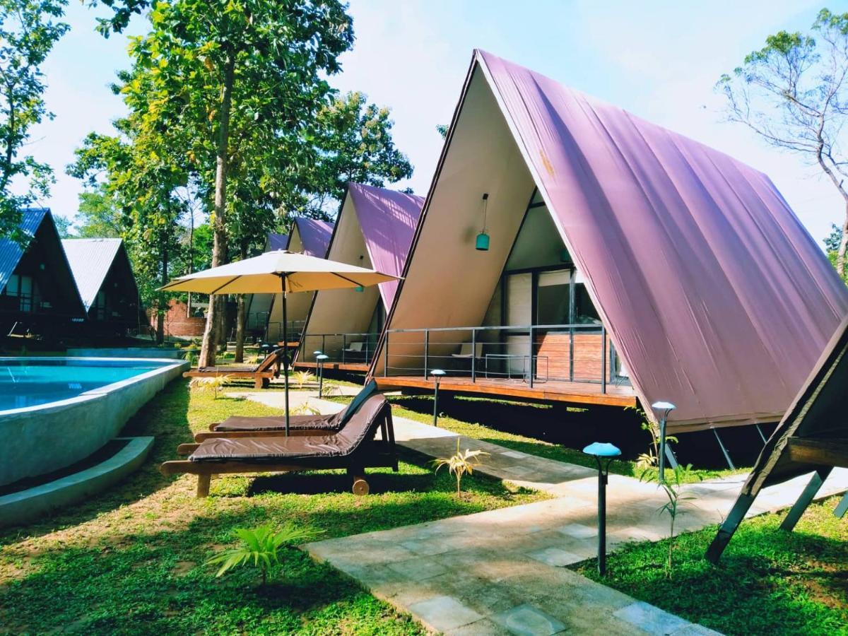 Kottawatta River Bank Resort 우다왈라웨 외부 사진