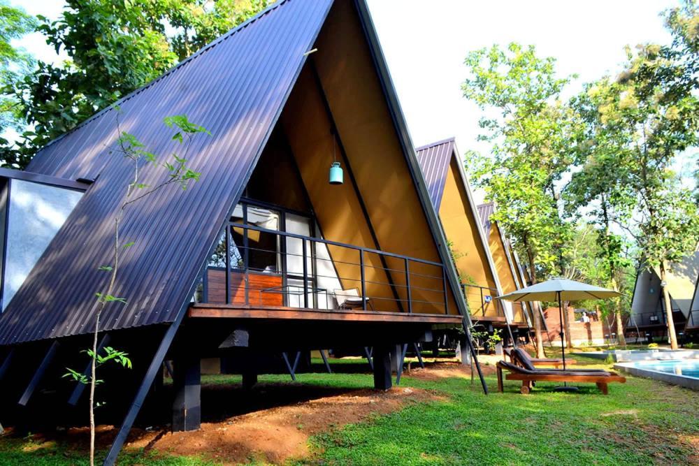 Kottawatta River Bank Resort 우다왈라웨 외부 사진